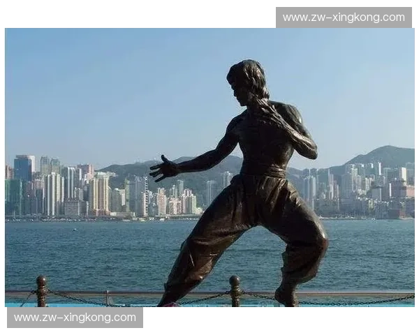 猛龙过江还是强龙压不住地头蛇？揭秘李小龙与泰拳跨越时代的“硬核”较量